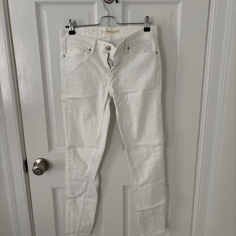 Elegant White Skinny Jeans for Women